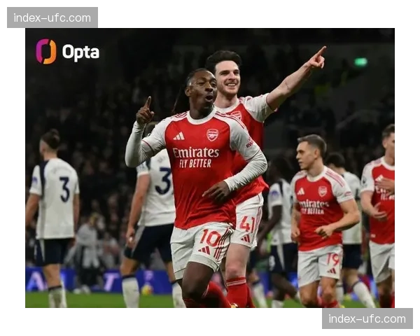 埃泽北伦敦德比5球追平亨利范佩西，成热刺克星