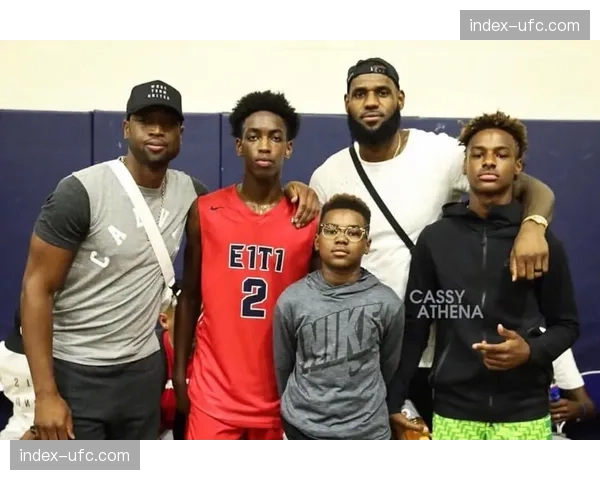 “斯图尔特接受专访：谈论纽约的冠军压力与全球女篮发展”